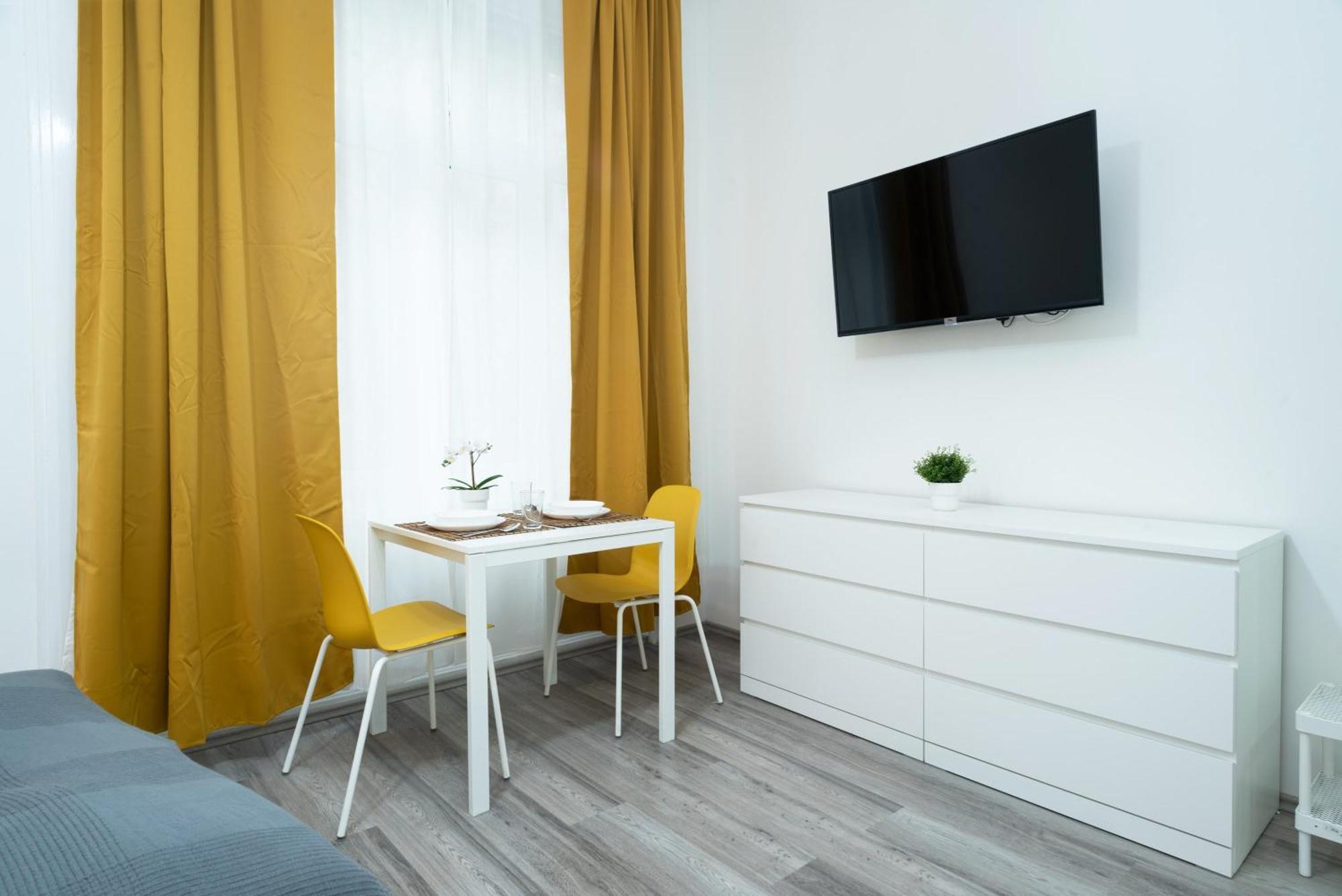 Lovely Studio At Central Location 布达佩斯 外观 照片